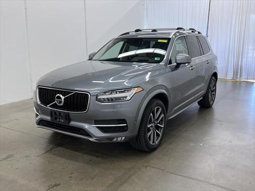 2019 Volvo XC90 T6 Momentum