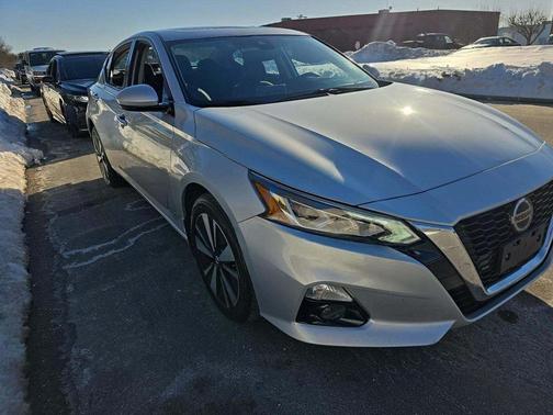 2020 Nissan Altima 2.5 SV