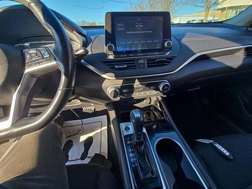 2020 Nissan Altima 2.5 SV