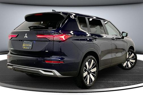 Cosmic Blue Metallic 2025 Mitsubishi Outlander SE S-AWC
