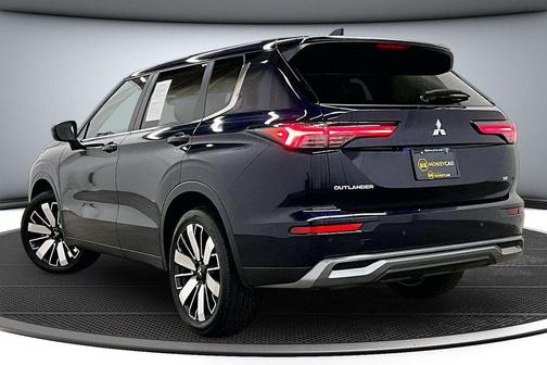 Cosmic Blue Metallic 2025 Mitsubishi Outlander SE S-AWC