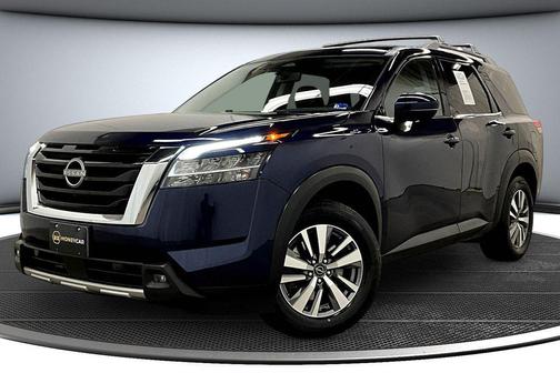 Deep Ocean Blue Pearl 2023 Nissan Pathfinder SL 4WD