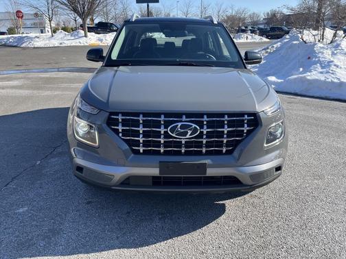 2023 Hyundai VENUE Limited
