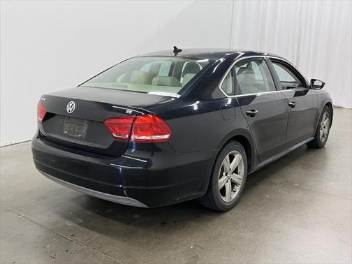 2012 Volkswagen Passat 2.5 SE