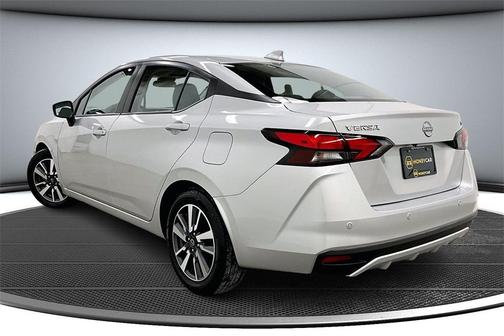 2023 Nissan Versa 1.6 SV