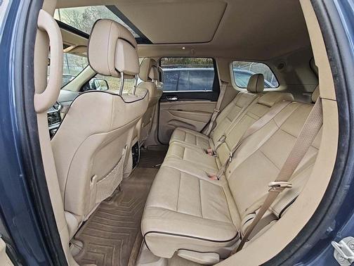 2020 Jeep Grand Cherokee Overland