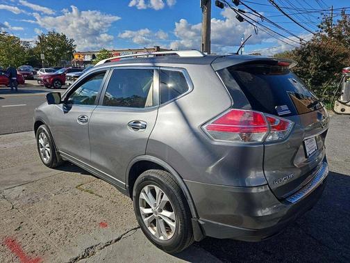 2016 Nissan Rogue SV