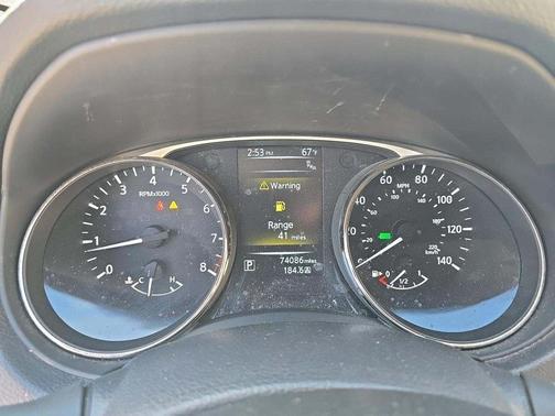 2016 Nissan Rogue SV