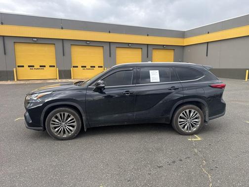 2021 Toyota Highlander Platinum