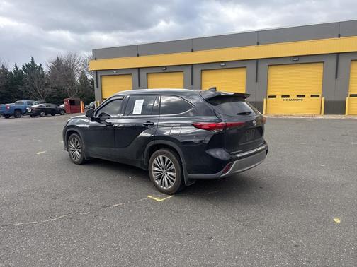 2021 Toyota Highlander Platinum