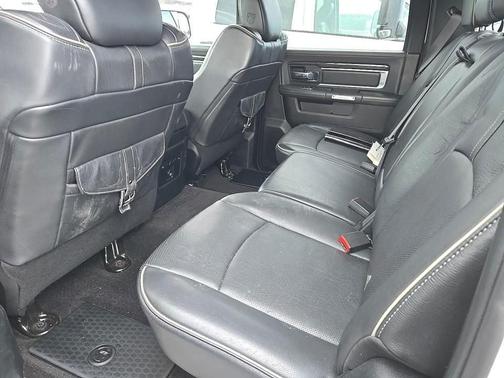 2018 RAM 1500 Limited Crew Cab 4x4 6'4' Box