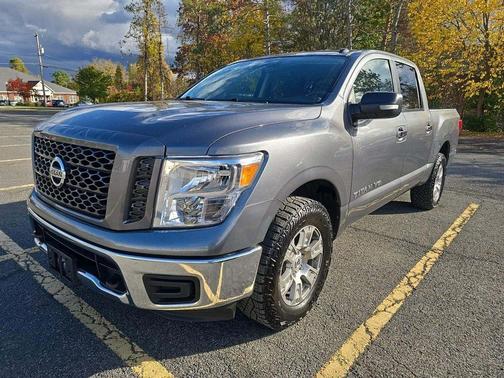 2019 Nissan Titan SV