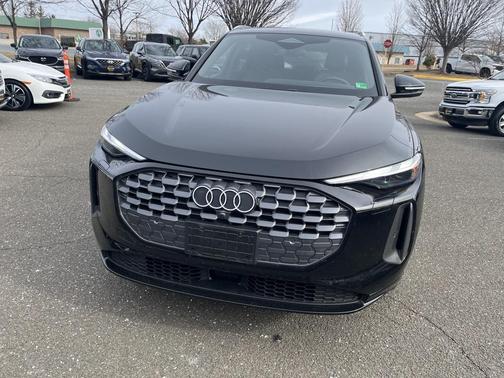 2025 Audi Q5 Premium TFSI quattro S tronic