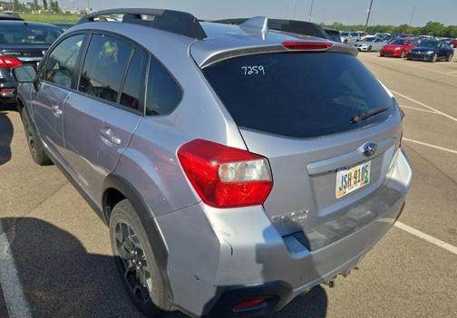 Ice Silver Metallic 2017 Subaru Crosstrek 2.0i Limited