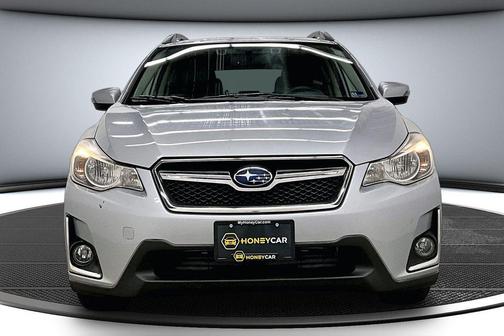 Ice Silver Metallic 2017 Subaru Crosstrek 2.0i Limited