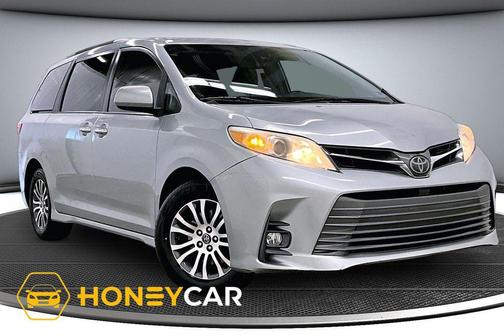 2019 Toyota Sienna XLE