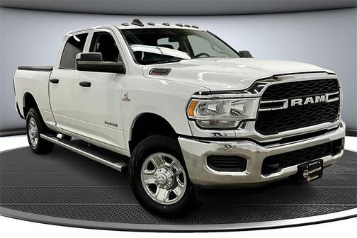 2020 RAM 2500 Tradesman Crew Cab 4X4 6'4' Box