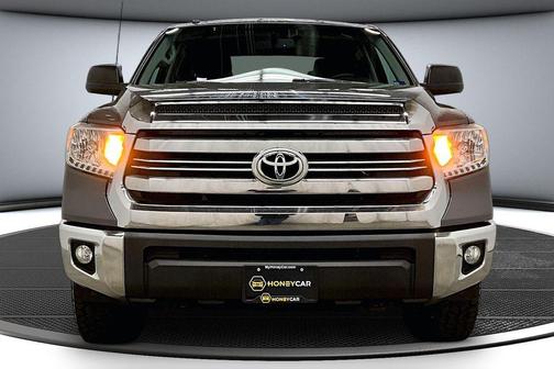 Magnetic Gray Metallic 2016 Toyota Tundra SR5