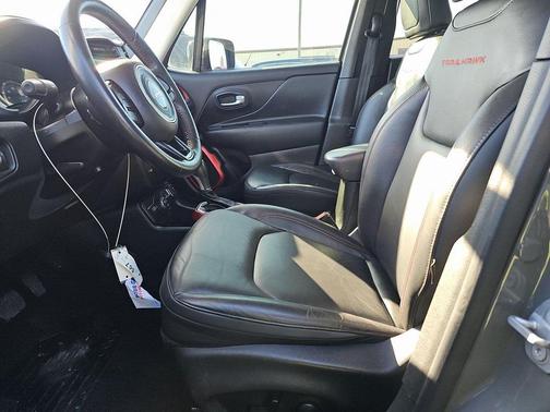 2022 Jeep Renegade Trailhawk