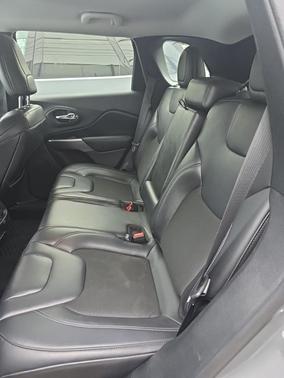 Sting-Gray Clearcoat 2020 Jeep Cherokee Latitude Plus