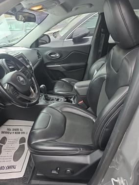 Sting-Gray Clearcoat 2020 Jeep Cherokee Latitude Plus