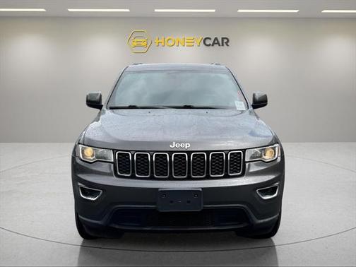 2020 Jeep Grand Cherokee Laredo