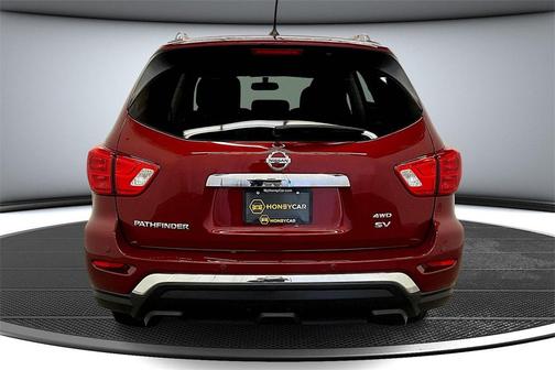 2018 Nissan Pathfinder SV