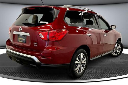 2018 Nissan Pathfinder SV