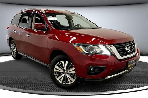 2018 Nissan Pathfinder SV