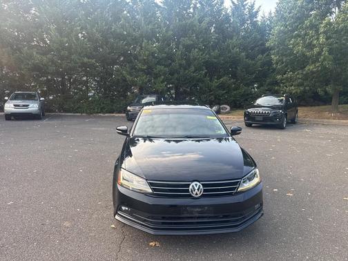 2017 Volkswagen Jetta 1.8T SEL