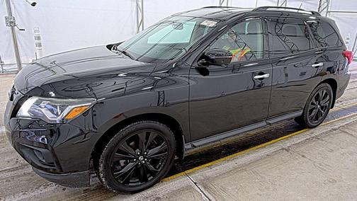 2018 Nissan Pathfinder SL
