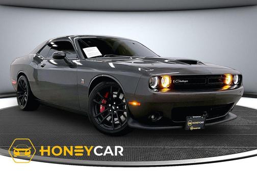Granite Pearlcoat 2023 Dodge Challenger R/T Scat Pack