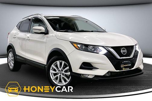 Pearl White Tricoat 2022 Nissan Rogue Sport SV