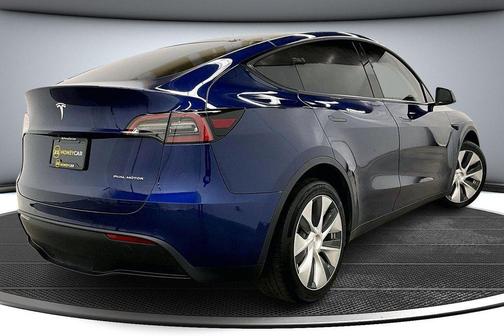 2021 Tesla Model Y Long Range Dual Motor All-Wheel Drive