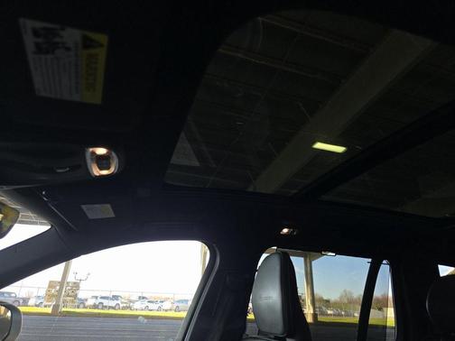 2019 Volvo XC90 T6 R-Design