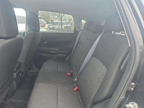 2022 Mitsubishi Outlander Sport 2.0 ES
