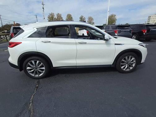 2021 INFINITI QX50 LUXE AWD
