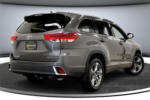 2018 Toyota Highlander Limited Platinum