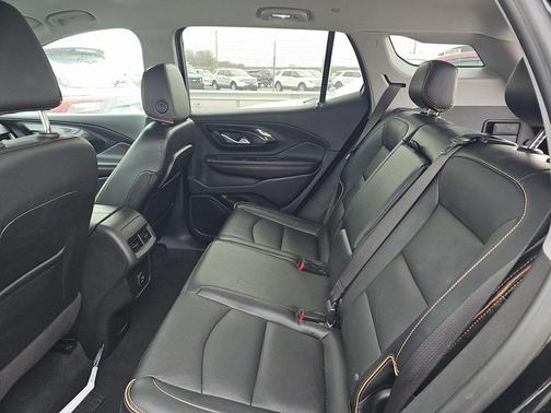 2023 GMC Terrain AWD AT4