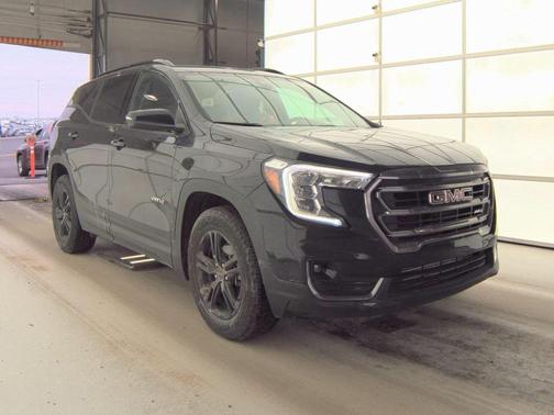 2023 GMC Terrain AWD AT4
