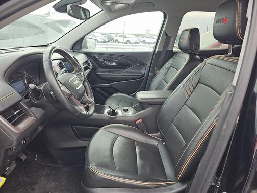 2023 GMC Terrain AWD AT4