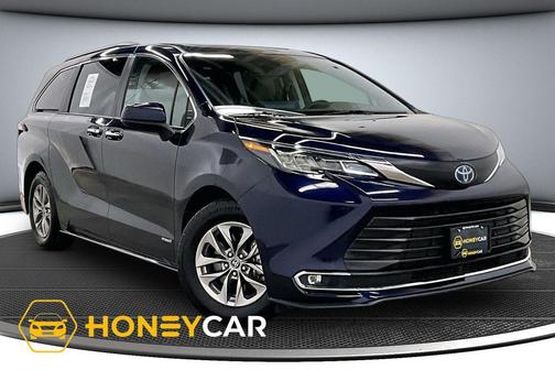 2021 Toyota Sienna XLE