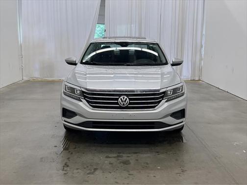 2021 Volkswagen Passat 2.0T SE