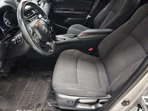 2018 Toyota C-HR XLE Premium