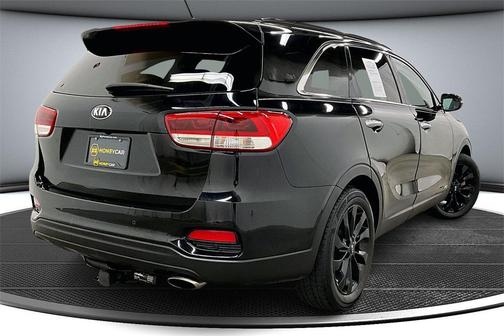 2019 Kia Sorento S