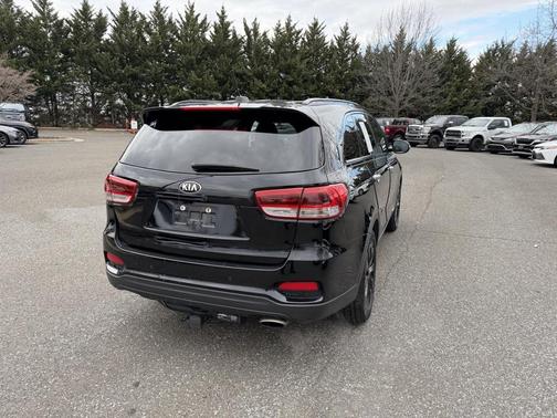 2019 Kia Sorento S