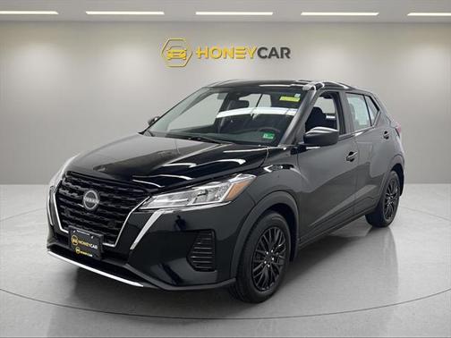 2022 Nissan Kicks S