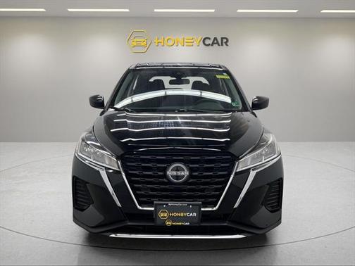 2022 Nissan Kicks S