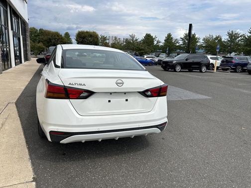 2025 Nissan Altima 2.5 SV