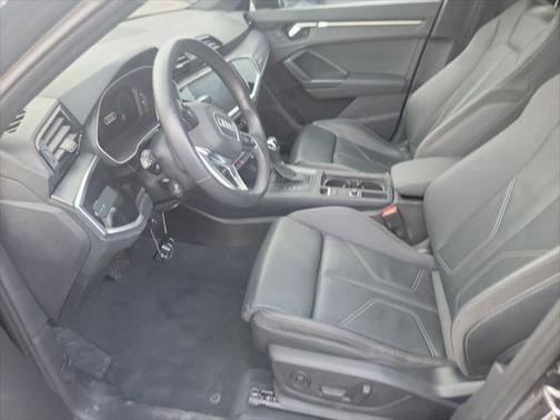 2022 Audi Q3 45 S line Premium